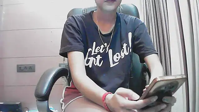 Snapshot of collage_hoty chatting on 10/06/25, 04:37 collage hoty online show from 10/06/25, 04:37