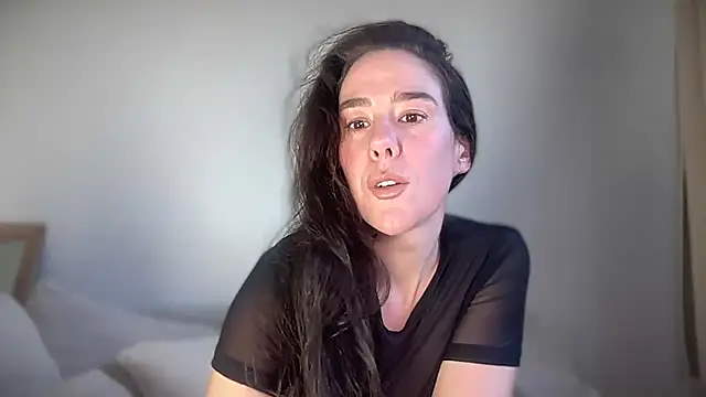 Snapshot of MilkyHoneyLullabies chatting on 09/12/25, 12:27 MilkyHoneyLullabies online show from 09/12/25, 12:27