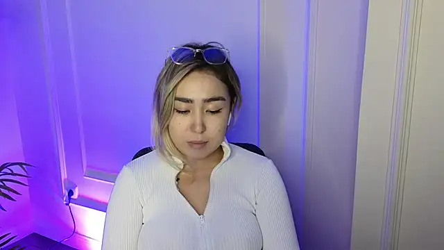 Snapshot of Deiri_Delightful chatting on 12/05/24, 12:00 Deiri Delightful online show from 12/05/24, 12:00