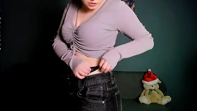 nikole kitt online show from 01/20/25, 08:07