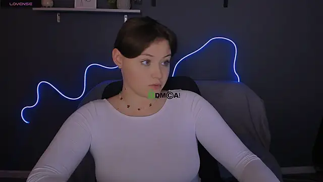 nikole kitt online show from 09/26/25, 08:02