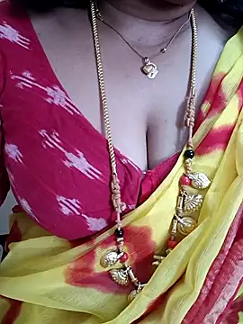 Snapshot of gaurika18 chatting on 03/07/25, 08:45 gaurika18 online show from 03/07/25, 08:45