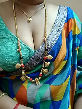 Snapshot of gaurika18 chatting on 03/07/25, 04:44 gaurika18 online show from 03/07/25, 04:44