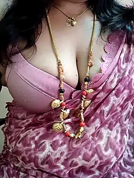 Snapshot of gaurika18 chatting on 03/10/25, 05:43 gaurika18 online show from 03/10/25, 05:43