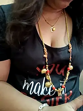 Snapshot of gaurika18 chatting on 03/15/25, 11:40 gaurika18 online show from 03/15/25, 11:40