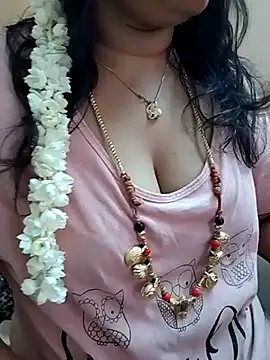 Snapshot of gaurika18 chatting on 03/18/25, 06:57 gaurika18 online show from 03/18/25, 06:57