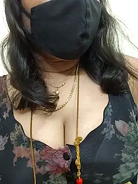 Snapshot of gaurika18 chatting on 09/17/25, 03:14 gaurika18 online show from 09/17/25, 03:14