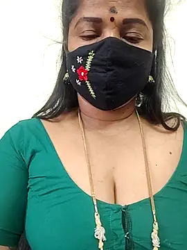 gaurika18 online show from 05/12/26, 12:41