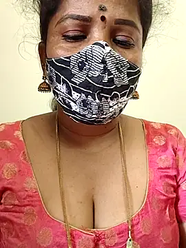 gaurika18 online show from 05/13/26, 06:00