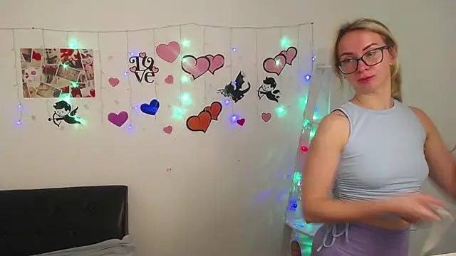 Snapshot of VasilisaSii chatting on 01/16/25, 03:24 VasilisaSii online show from 01/16/25, 03:24