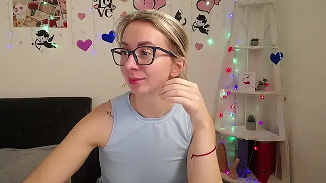 Snapshot of VasilisaSii chatting on 01/18/25, 09:34 VasilisaSii online show from 01/18/25, 09:34