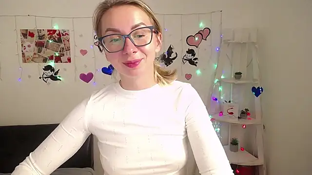 Snapshot of VasilisaSii chatting on 01/18/25, 12:36 VasilisaSii online show from 01/18/25, 12:36
