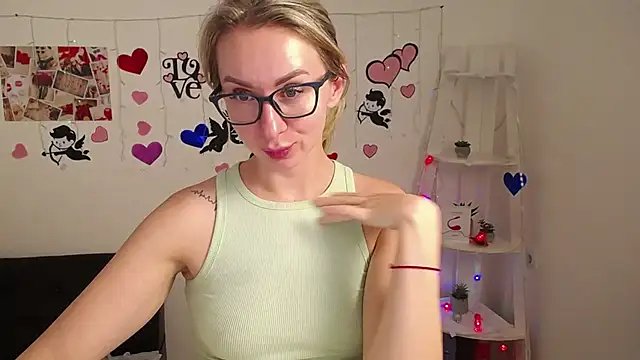 Snapshot of VasilisaSii chatting on 01/24/25, 03:34 VasilisaSii online show from 01/24/25, 03:34