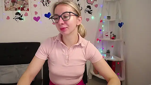 Snapshot of VasilisaSii chatting on 01/25/25, 06:34 VasilisaSii online show from 01/25/25, 06:34