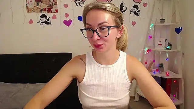 Snapshot of VasilisaSii chatting on 01/30/25, 12:16 VasilisaSii online show from 01/30/25, 12:16