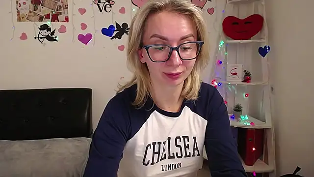 Snapshot of VasilisaSii chatting on 02/04/25, 03:15 VasilisaSii online show from 02/04/25, 03:15