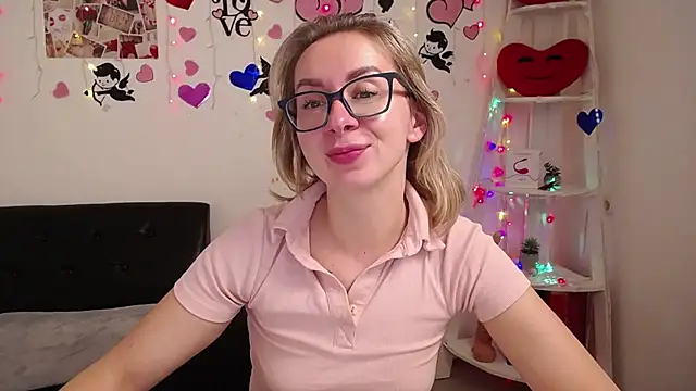 Snapshot of VasilisaSii chatting on 02/05/25, 03:31 VasilisaSii online show from 02/05/25, 03:31