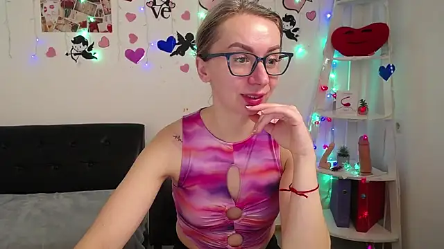 Snapshot of VasilisaSii chatting on 02/15/25, 06:12 VasilisaSii online show from 02/15/25, 06:12