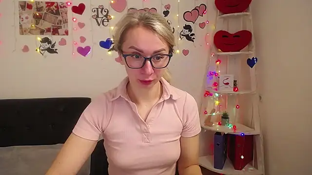 Snapshot of VasilisaSii chatting on 02/19/25, 06:22 VasilisaSii online show from 02/19/25, 06:22