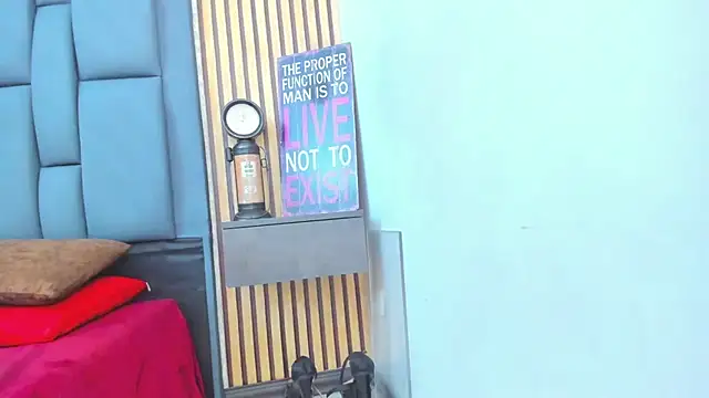 Snapshot of candela_collinss chatting on 01/04/25, 03:28 candela collinss online show from 01/04/25, 03:28