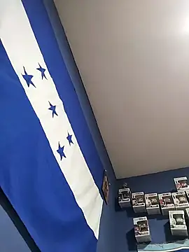 Snapshot of minitranca chatting on 01/04/25, 11:59 minitranca online show from 01/04/25, 11:59