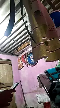 Snapshot of roundbunny chatting on 01/04/25, 04:43 roundbunny online show from 01/04/25, 04:43