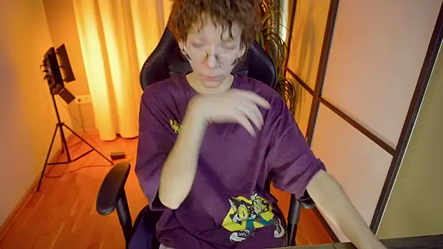 Snapshot of TommieH chatting on 02/14/25, 05:19 TommieH online show from 02/14/25, 05:19