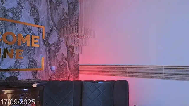 Keila Mendoza online show from 09/18/25, 11:40