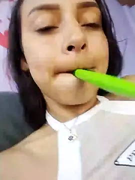 emma ambar online show from 02/20/25, 04:28