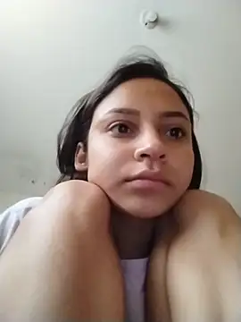 emma ambar online show from 10/31/25, 05:03