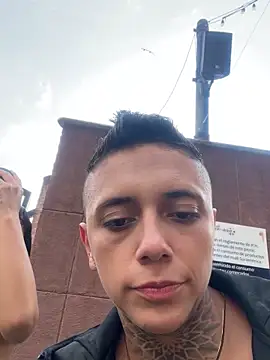 Snapshot of _PhillipBrown chatting on 01/22/25, 08:59 PhillipBrown online show from 01/22/25, 08:59