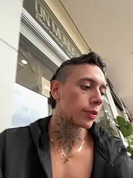 Snapshot of _PhillipBrown chatting on 01/25/25, 12:16 PhillipBrown online show from 01/25/25, 12:16