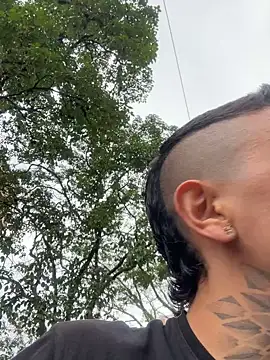 Snapshot of _PhillipBrown chatting on 02/09/25, 08:56 PhillipBrown online show from 02/09/25, 08:56