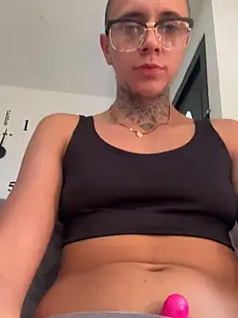 Snapshot of _PhillipBrown chatting on 03/15/25, 06:43 PhillipBrown online show from 03/15/25, 06:43