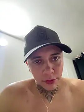 Snapshot of _PhillipBrown chatting on 02/18/26, 12:23 PhillipBrown online show from 02/18/26, 12:23