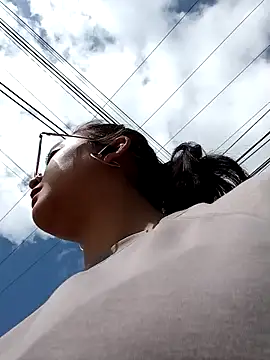 lara moon25 online show from 12/06/24, 03:33