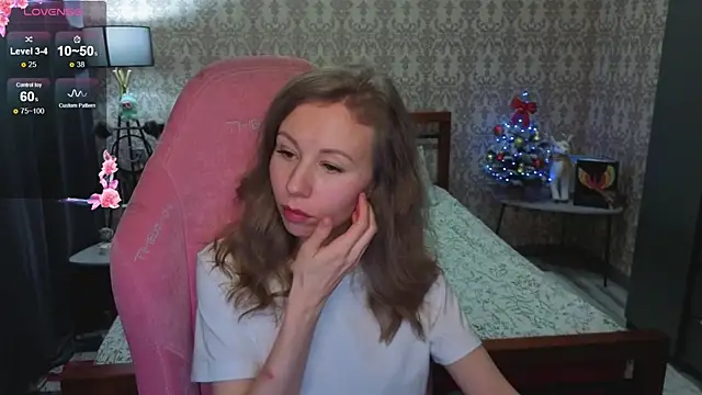 Lill Mary online show from 12/23/25, 02:42