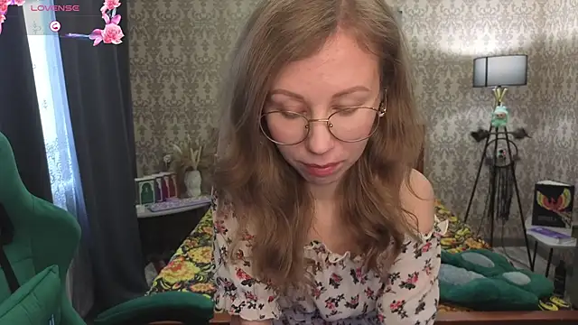 Lill Mary online show from 03/12/26, 03:23