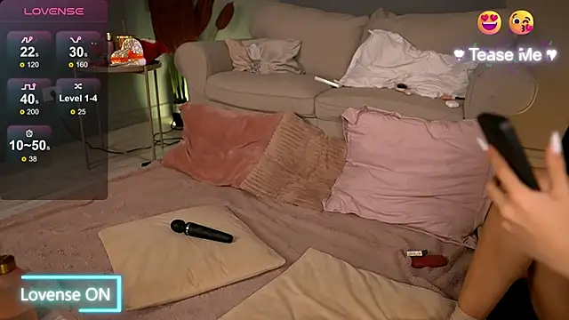 BetsyGonzale online show from 02/26/25, 04:03