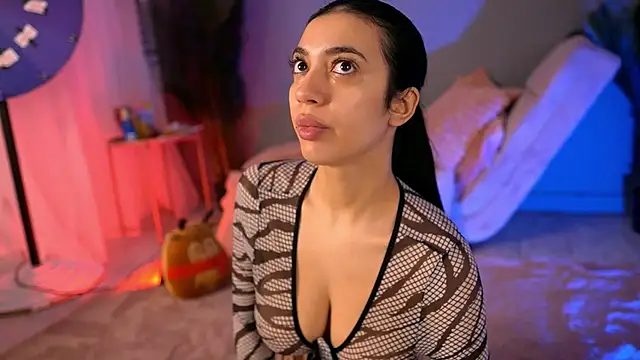 BetsyGonzale online show from 02/06/26, 05:12