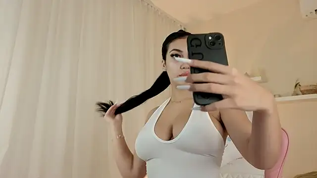 BetsyGonzale online show from 07/11/26, 03:31