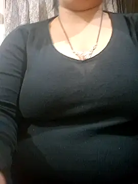 Snapshot of Bbw_Juice_Wife chatting on 12/11/24, 11:19 Bbw Juice Wife online show from 12/11/24, 11:19