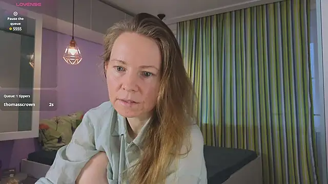 Snapshot of JanePearl chatting on 12/19/24, 08:34 JanePearl online show from 12/19/24, 08:34