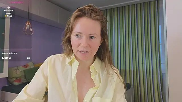 Snapshot of JanePearl chatting on 12/20/24, 09:32 JanePearl online show from 12/20/24, 09:32