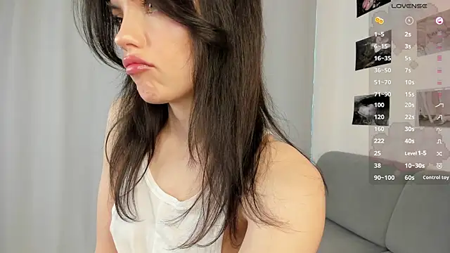 SofiaSimons online show from 02/24/25, 03:44