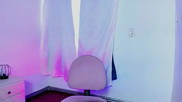 Mia Malkovaa  online show from 03/07/25, 04:22