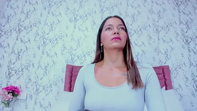 Mia Malkovaa  online show from 02/17/26, 05:08