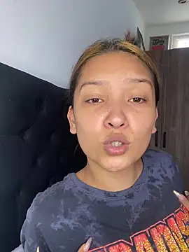 baby lizy online show from 01/28/25, 07:21