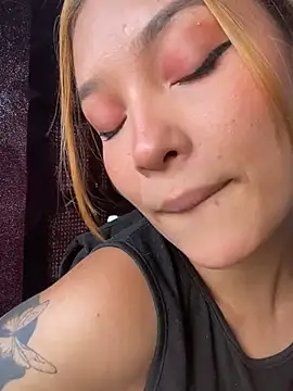 baby lizy online show from 02/02/25, 08:19