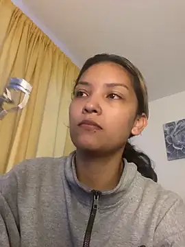 baby lizy online show from 10/18/25, 10:43